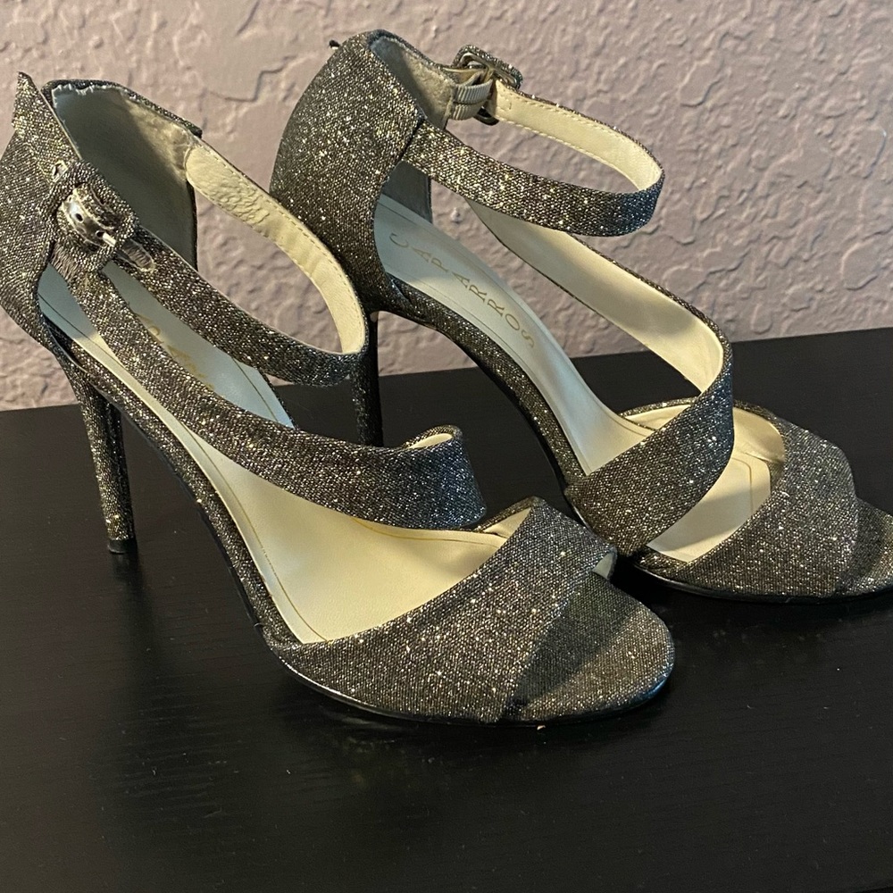 Ladies sparkle heels